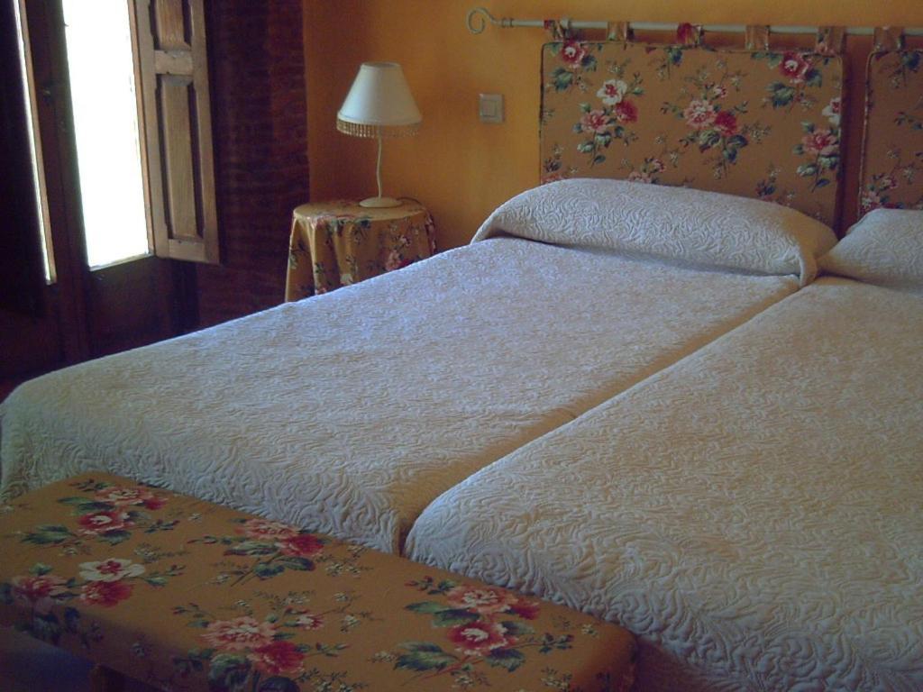 Hotel Balneario Almeida Dama Verde Almeida de Sayago 객실 사진